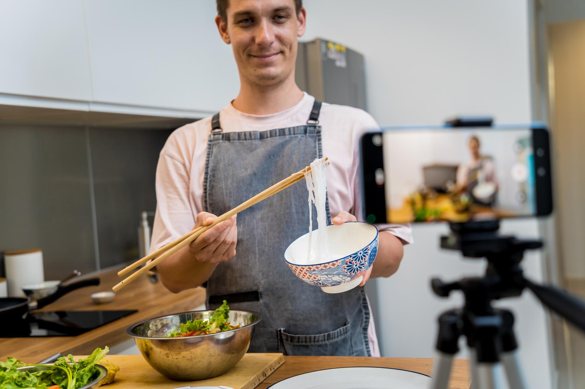 Sessione live di chef con studenti